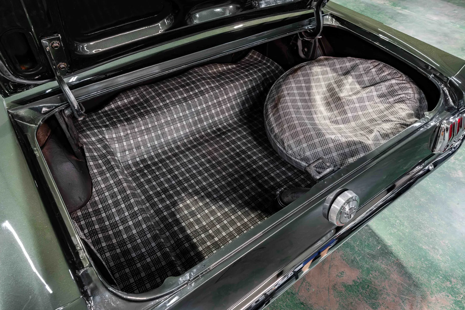 1966-Ford-Mustang-Ivy Green Metallic-6F07A241889-51.jpg